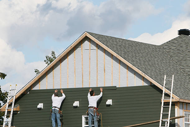 Professional Siding Replacement technician working in Mount Gilead, NC